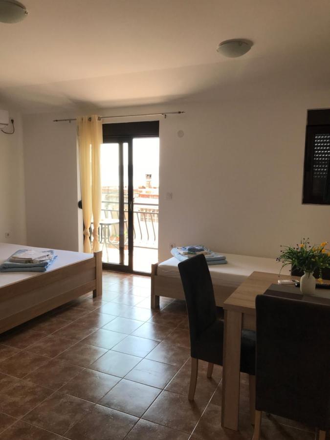 Apartamento Julija 1 Igalo Exterior foto