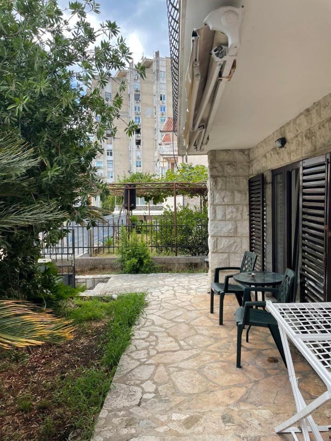 Apartamento Julija 1 Igalo Exterior foto