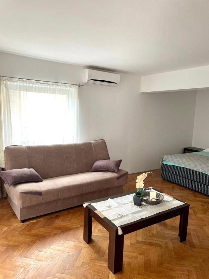 Apartamento Julija 1 Igalo Exterior foto