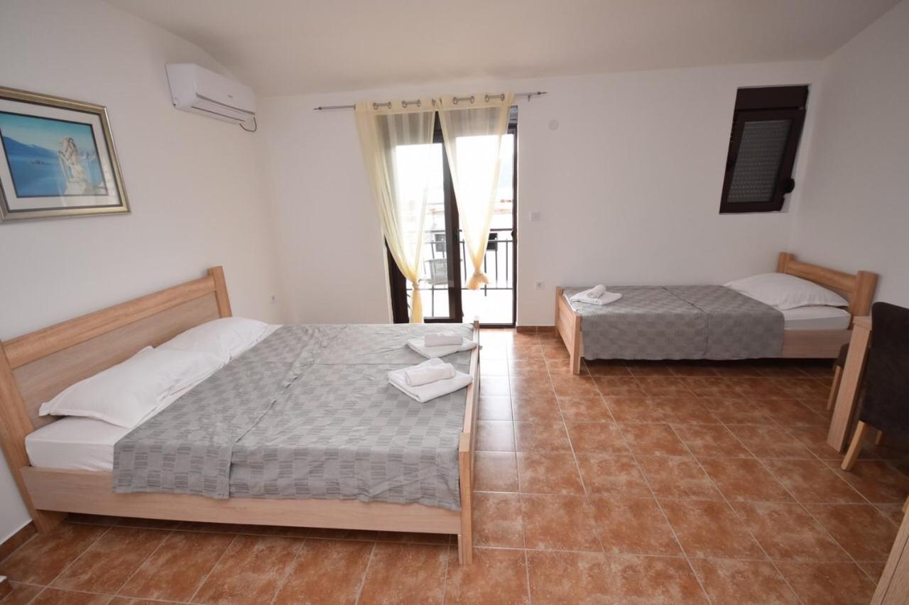 Apartamento Julija 1 Igalo Exterior foto
